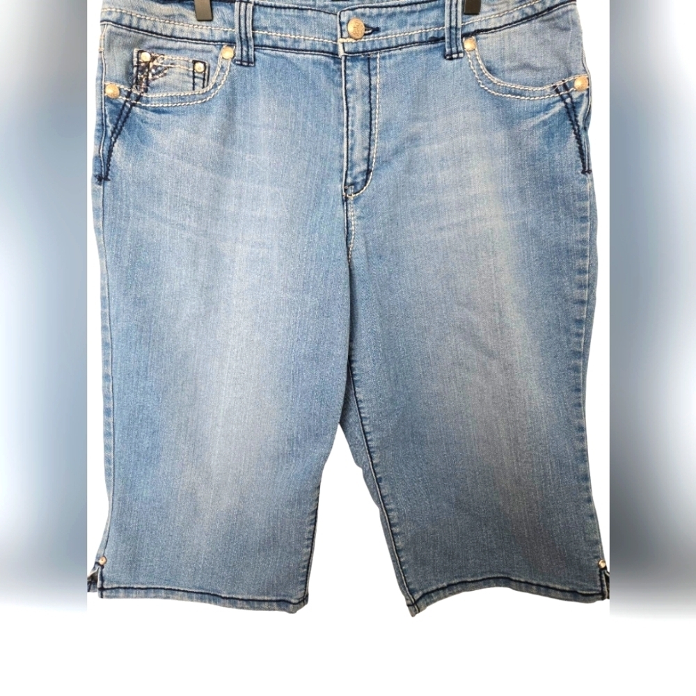 Style & Co Blue Denim Bermuda Shorts Size 16 - Picture 1 of 3